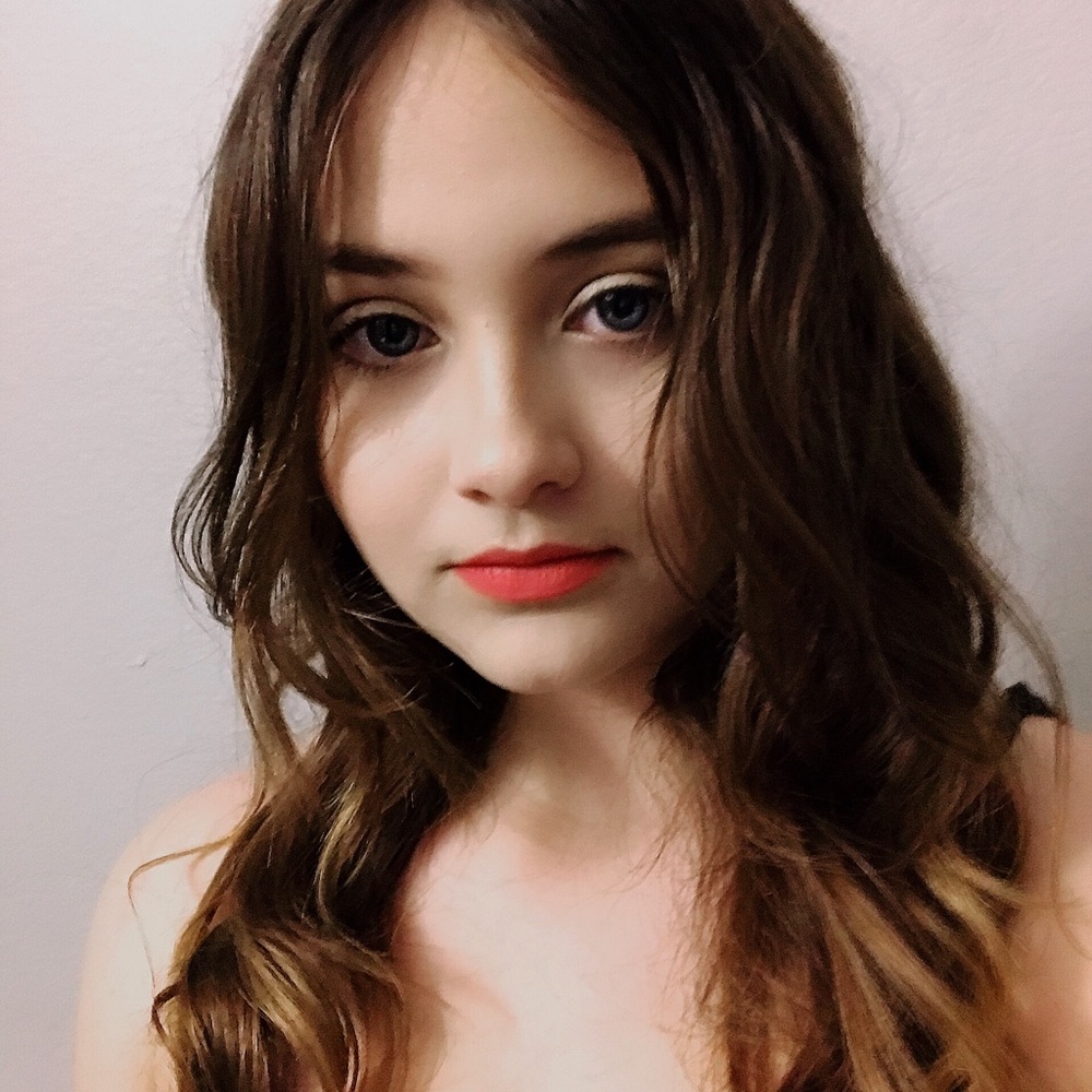 Meet your Posher, Adriana